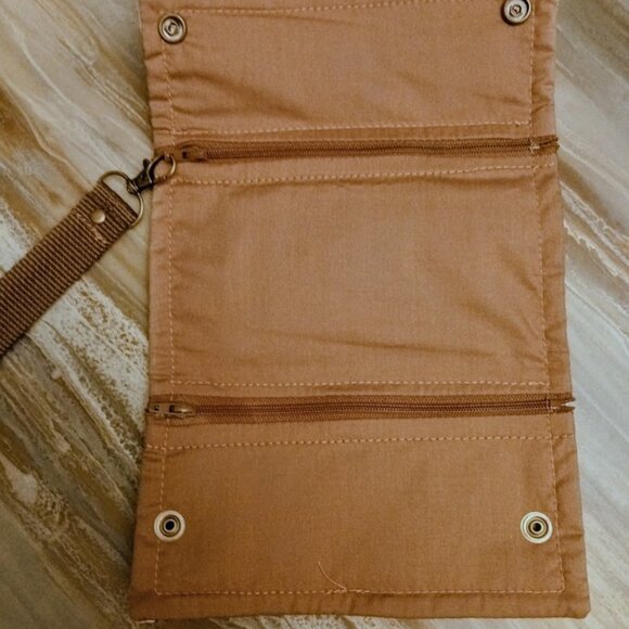 New Southwestern Clutch Wristlet Wallet Brown Cream Geometric Trifold Zip Pouch - Picture 4 of 8